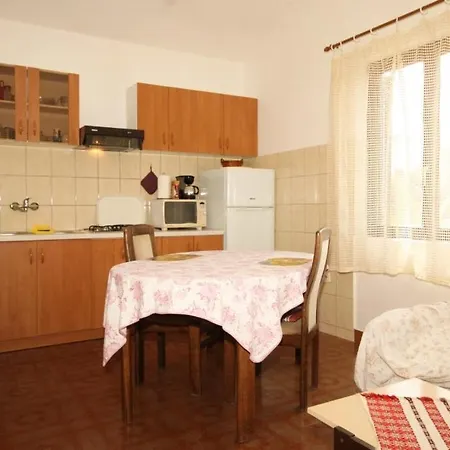Apartment By The Sea Mali Losinj