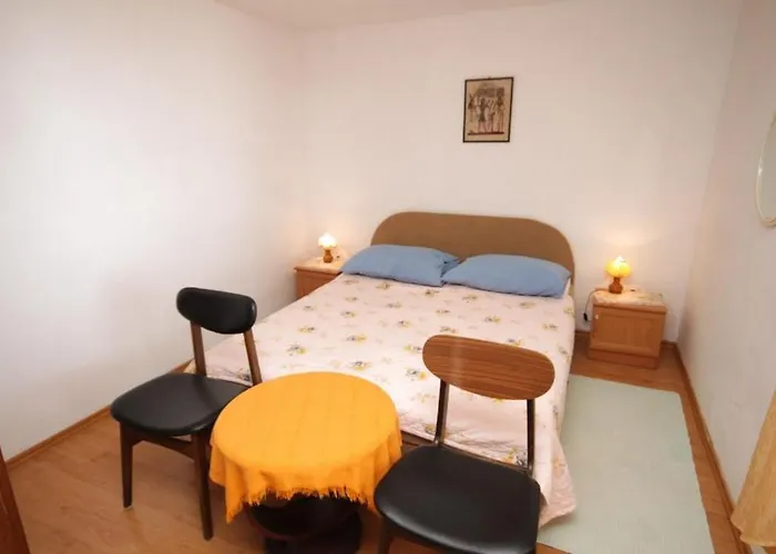 Apartment By The Sea Mali Lošinj
