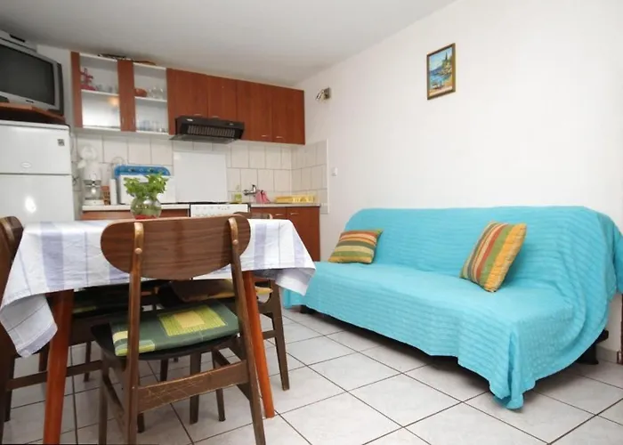By The Sea Apartment