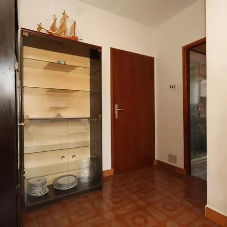 By The Sea Apartman *